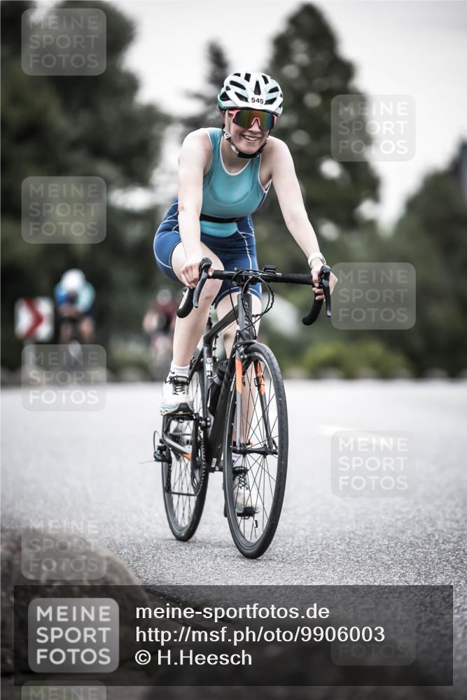 21.06.2026 - 29. Vierlanden-Triathlon H.Heesch http://msf.ph/oto/9906003 21.06.2026 10:24:27 Radfahren 74, 84, 94, 169, 196, 370, 377, 545, 552, 622 meine-sportfotos.de