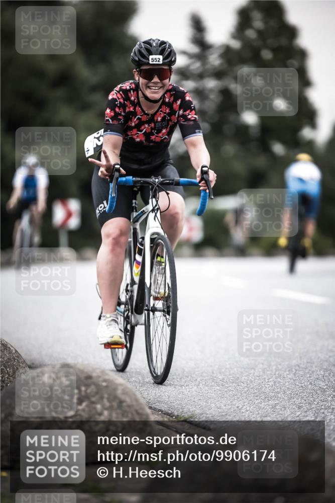 21.06.2026 - 29. Vierlanden-Triathlon H.Heesch http://msf.ph/oto/9906174 21.06.2026 10:24:33 Radfahren 71, 84, 94, 169, 370, 552, 622, 625 meine-sportfotos.de