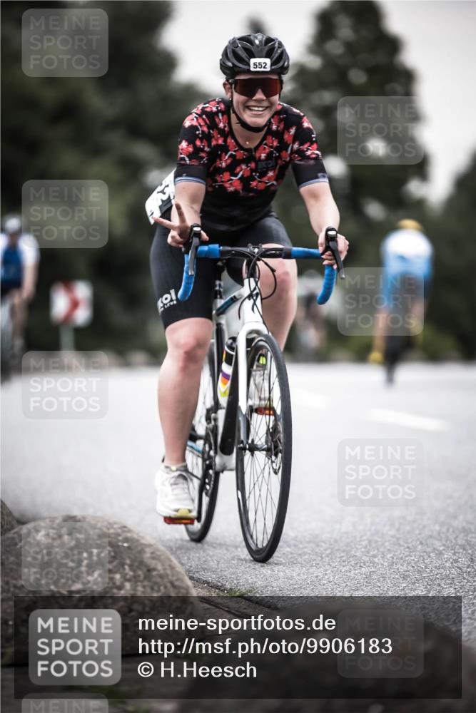 21.06.2026 - 29. Vierlanden-Triathlon H.Heesch http://msf.ph/oto/9906183 21.06.2026 10:24:33 Radfahren 71, 84, 94, 169, 370, 552, 622, 625 meine-sportfotos.de