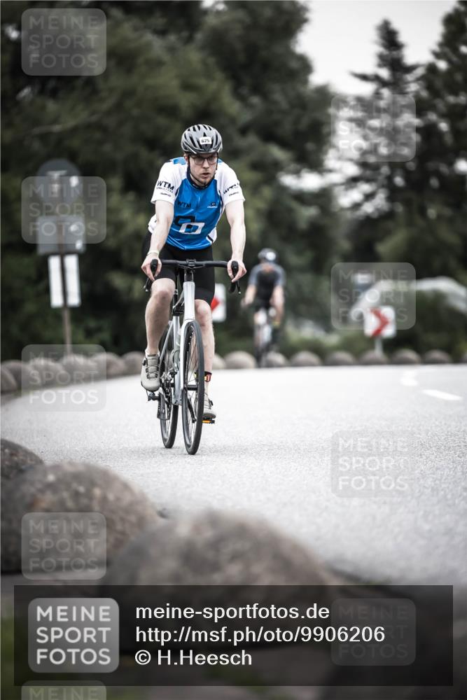21.06.2026 - 29. Vierlanden-Triathlon H.Heesch http://msf.ph/oto/9906206 21.06.2026 10:24:35 Radfahren 71, 94, 207, 370, 552, 622, 625 meine-sportfotos.de