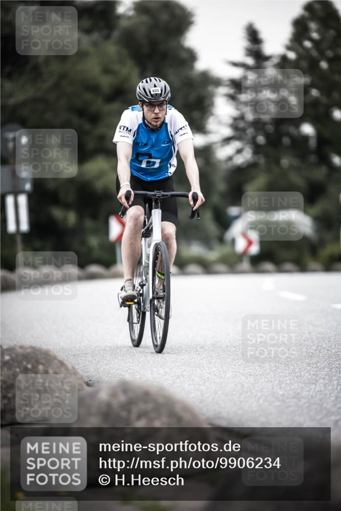 21.06.2026 - 29. Vierlanden-Triathlon H.Heesch http://msf.ph/oto/9906234 21.06.2026 10:24:35 Radfahren 71, 94, 207, 370, 552, 622, 625 meine-sportfotos.de
