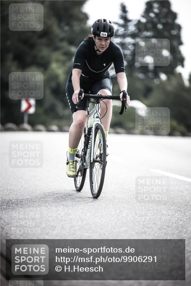 21.06.2026 - 29. Vierlanden-Triathlon H.Heesch http://msf.ph/oto/9906291 21.06.2026 09:19:25 Radfahren 99, 224, 228 meine-sportfotos.de