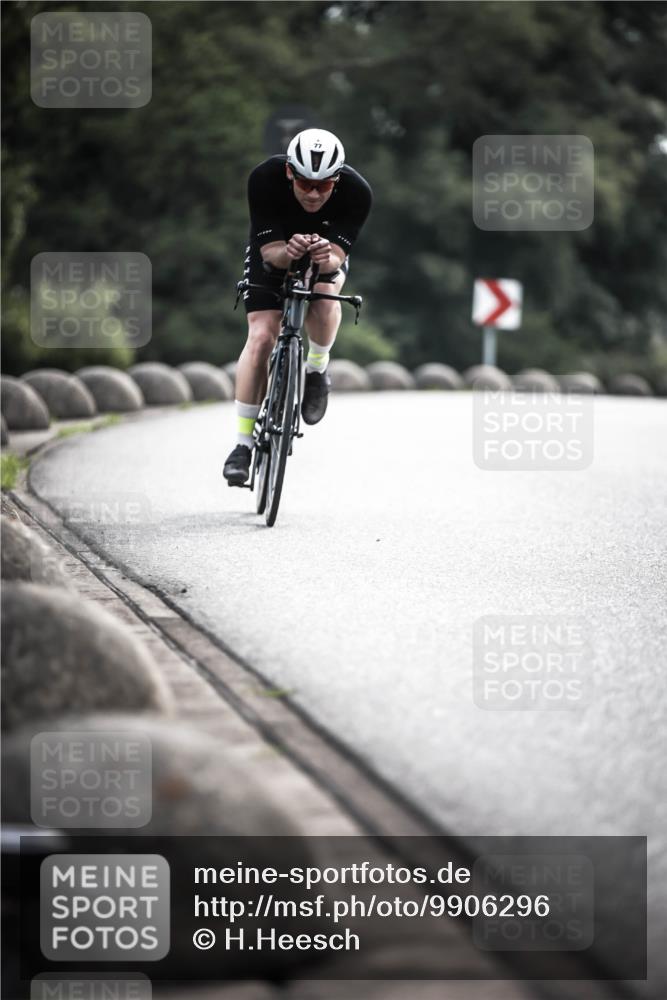 21.06.2026 - 29. Vierlanden-Triathlon H.Heesch http://msf.ph/oto/9906296 21.06.2026 09:19:40 Radfahren 4, 77, 219 meine-sportfotos.de