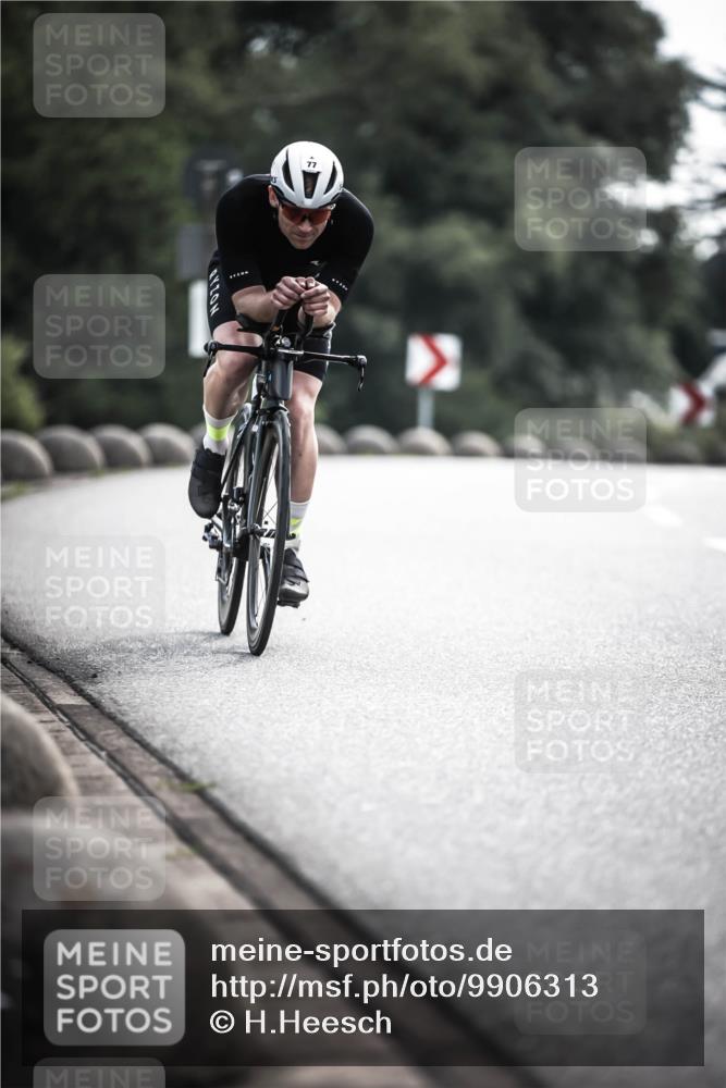 21.06.2026 - 29. Vierlanden-Triathlon H.Heesch http://msf.ph/oto/9906313 21.06.2026 09:19:40 Radfahren 4, 77, 219 meine-sportfotos.de