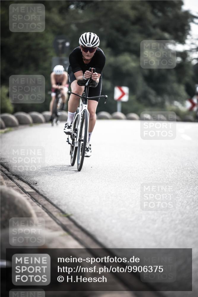 21.06.2026 - 29. Vierlanden-Triathlon H.Heesch http://msf.ph/oto/9906375 21.06.2026 09:19:56 Radfahren 32, 112, 267, 298 meine-sportfotos.de