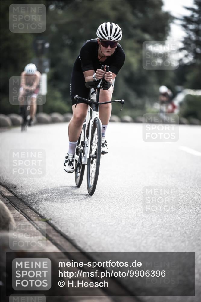 21.06.2026 - 29. Vierlanden-Triathlon H.Heesch http://msf.ph/oto/9906396 21.06.2026 09:19:57 Radfahren 32, 267, 298 meine-sportfotos.de