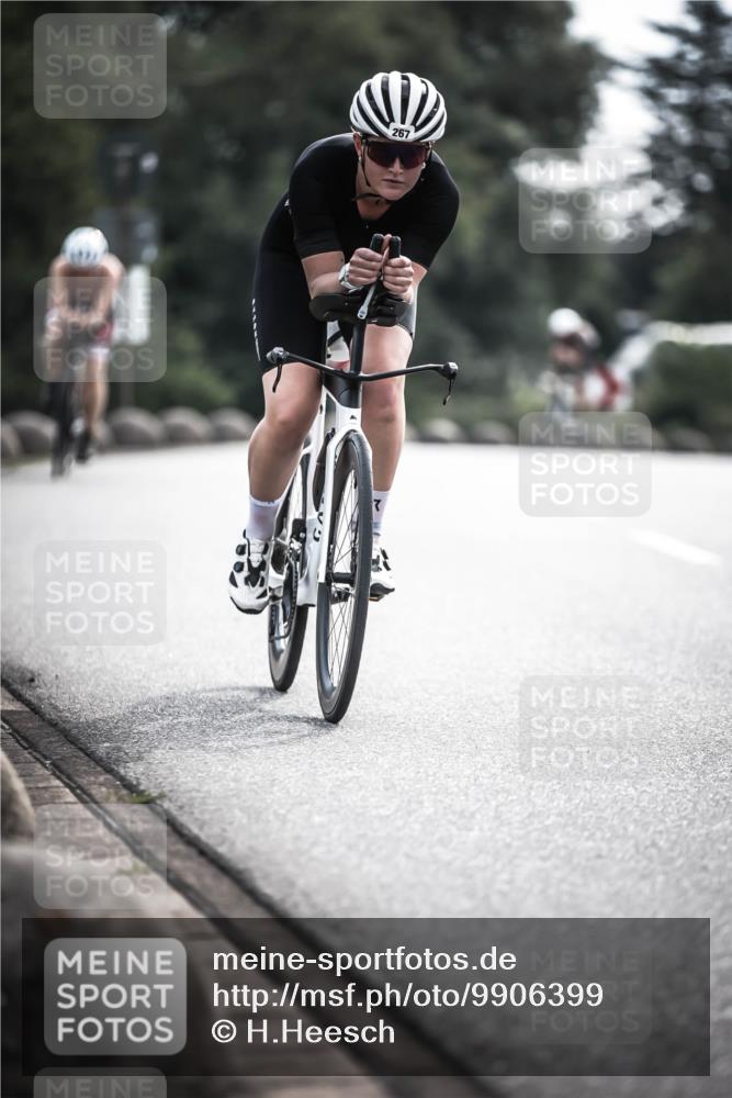 21.06.2026 - 29. Vierlanden-Triathlon H.Heesch http://msf.ph/oto/9906399 21.06.2026 09:19:57 Radfahren 32, 267, 298 meine-sportfotos.de