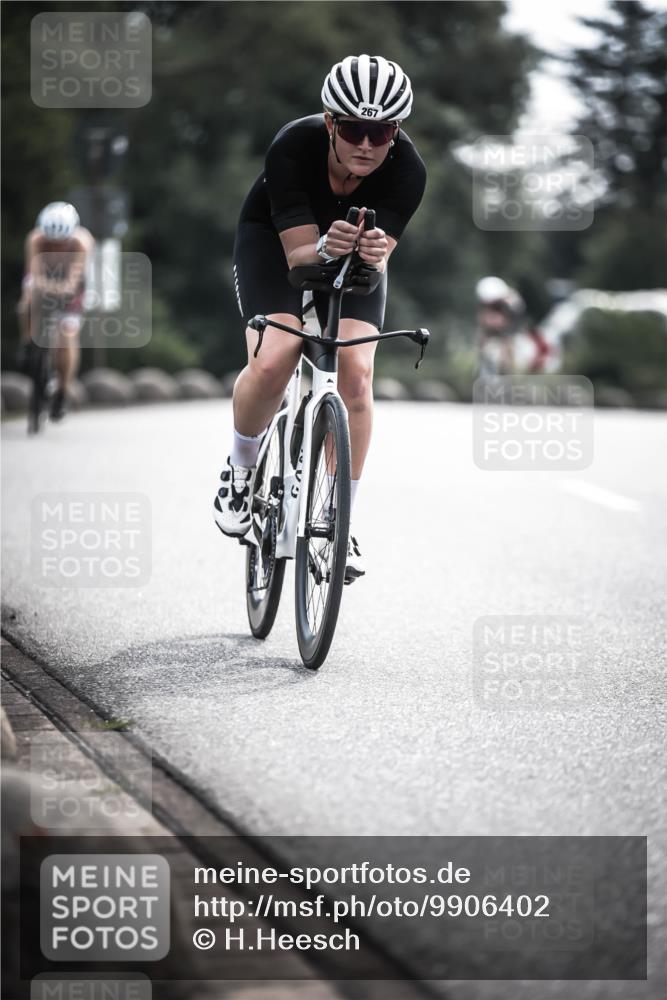 21.06.2026 - 29. Vierlanden-Triathlon H.Heesch http://msf.ph/oto/9906402 21.06.2026 09:19:57 Radfahren 32, 267, 298 meine-sportfotos.de