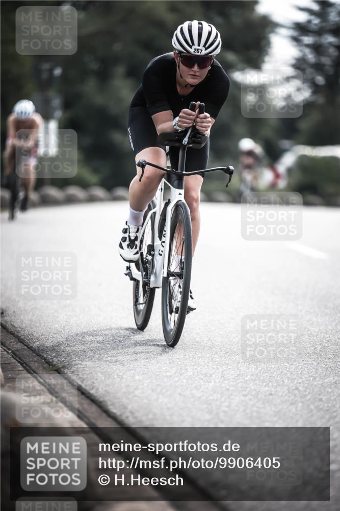 21.06.2026 - 29. Vierlanden-Triathlon H.Heesch http://msf.ph/oto/9906405 21.06.2026 09:19:57 Radfahren 32, 267, 298 meine-sportfotos.de