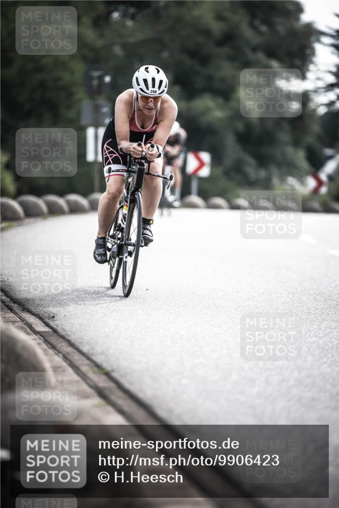 21.06.2026 - 29. Vierlanden-Triathlon H.Heesch http://msf.ph/oto/9906423 21.06.2026 09:19:59 Radfahren 32, 267, 298 meine-sportfotos.de