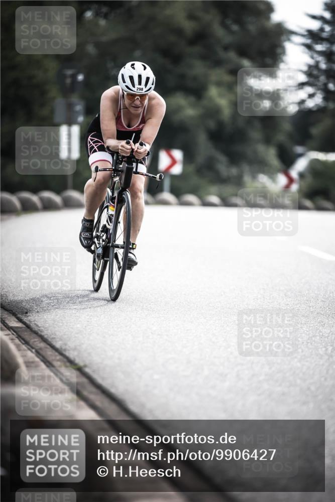 21.06.2026 - 29. Vierlanden-Triathlon H.Heesch http://msf.ph/oto/9906427 21.06.2026 09:19:59 Radfahren 32, 267, 298 meine-sportfotos.de