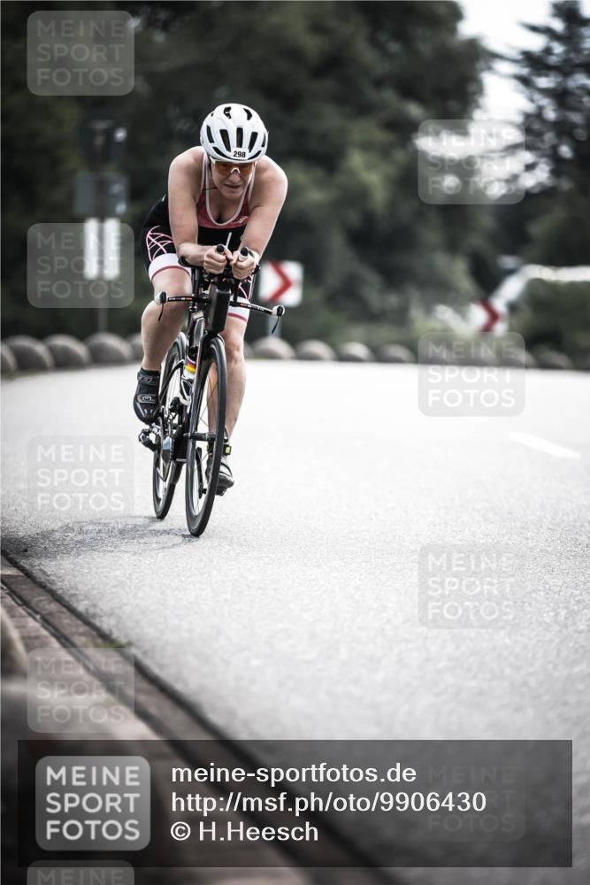 21.06.2026 - 29. Vierlanden-Triathlon H.Heesch http://msf.ph/oto/9906430 21.06.2026 09:19:59 Radfahren 32, 267, 298 meine-sportfotos.de