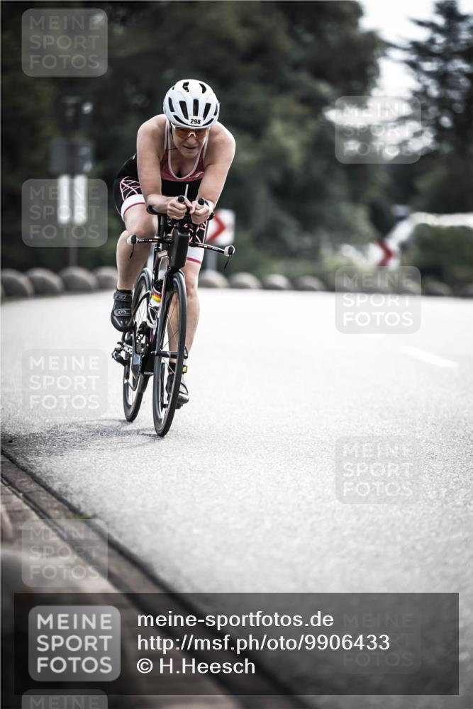 21.06.2026 - 29. Vierlanden-Triathlon H.Heesch http://msf.ph/oto/9906433 21.06.2026 09:19:59 Radfahren 32, 267, 298 meine-sportfotos.de