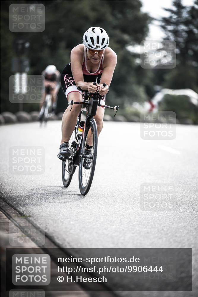 21.06.2026 - 29. Vierlanden-Triathlon H.Heesch http://msf.ph/oto/9906444 21.06.2026 09:19:59 Radfahren 32, 267, 298 meine-sportfotos.de