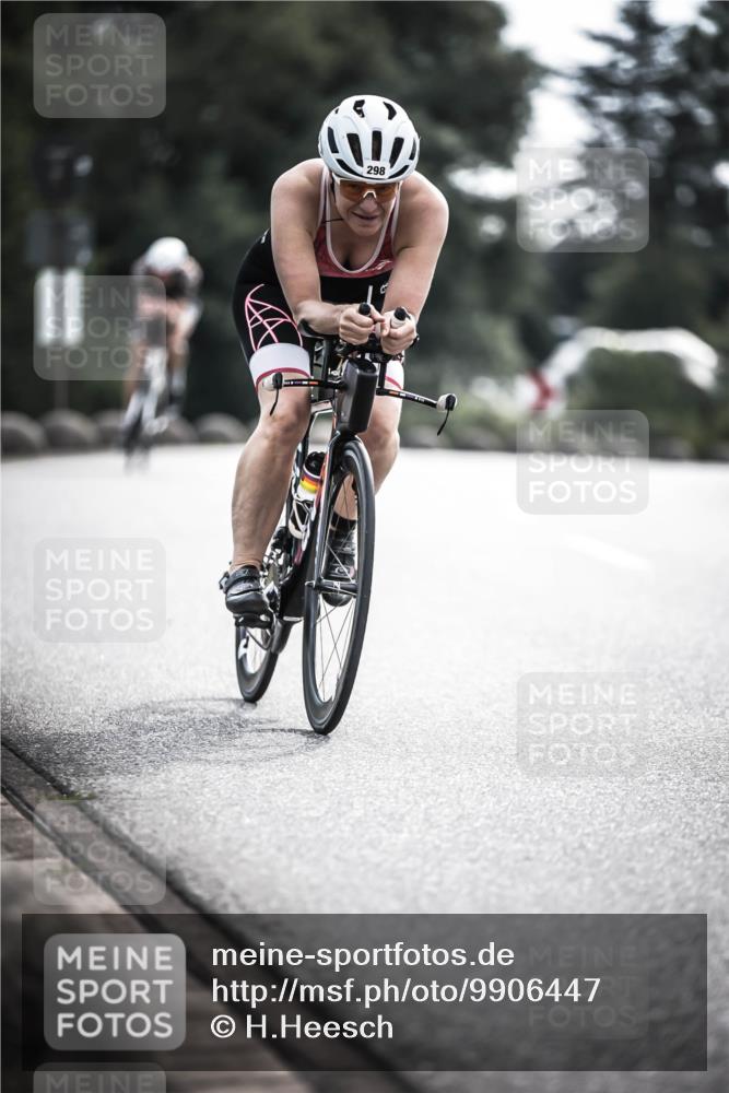 21.06.2026 - 29. Vierlanden-Triathlon H.Heesch http://msf.ph/oto/9906447 21.06.2026 09:19:59 Radfahren 32, 267, 298 meine-sportfotos.de