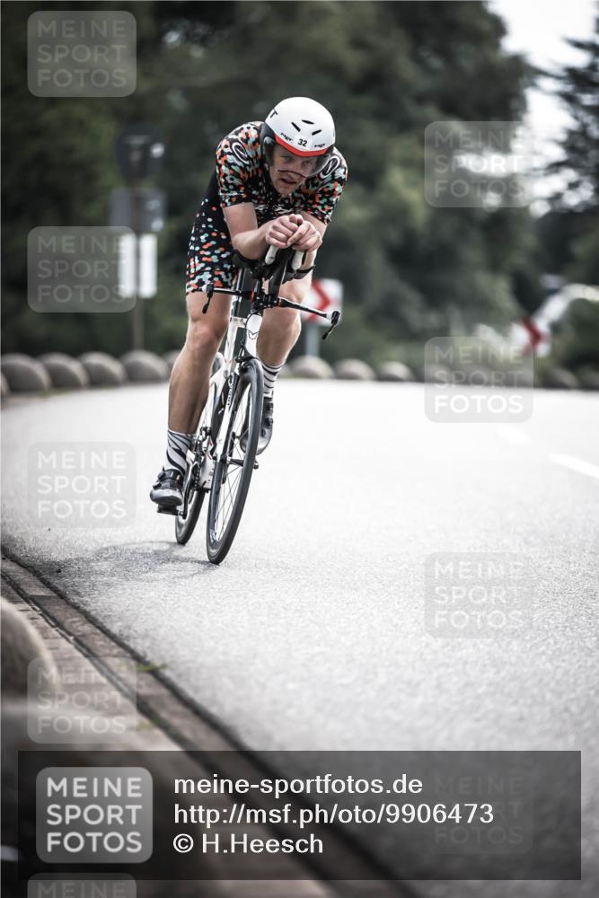 21.06.2026 - 29. Vierlanden-Triathlon H.Heesch http://msf.ph/oto/9906473 21.06.2026 09:20:01 Radfahren 32, 298 meine-sportfotos.de