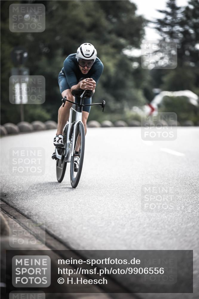 21.06.2026 - 29. Vierlanden-Triathlon H.Heesch http://msf.ph/oto/9906556 21.06.2026 09:20:23 Radfahren 132 meine-sportfotos.de