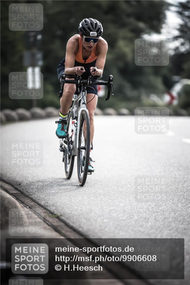 21.06.2026 - 29. Vierlanden-Triathlon H.Heesch http://msf.ph/oto/9906608 21.06.2026 09:20:43 Radfahren 45, 253 meine-sportfotos.de