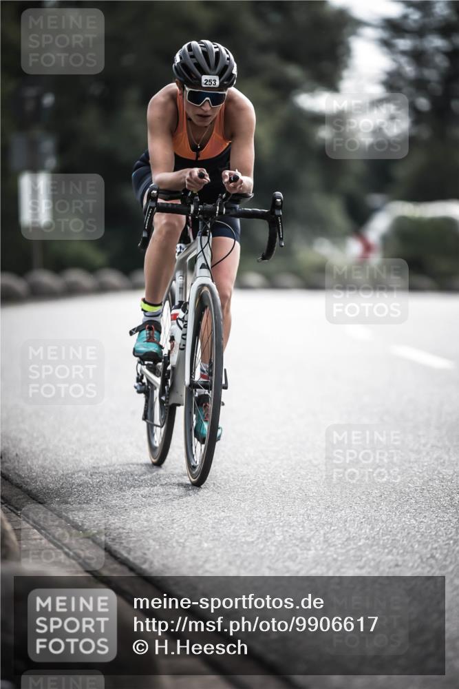 21.06.2026 - 29. Vierlanden-Triathlon H.Heesch http://msf.ph/oto/9906617 21.06.2026 09:20:43 Radfahren 45, 253 meine-sportfotos.de