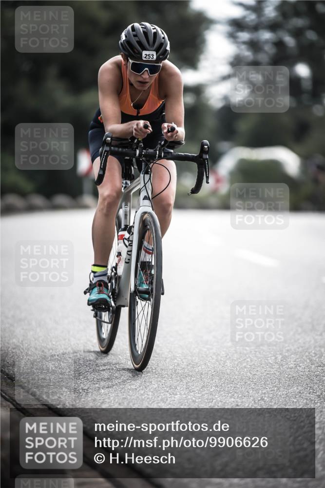 21.06.2026 - 29. Vierlanden-Triathlon H.Heesch http://msf.ph/oto/9906626 21.06.2026 09:20:43 Radfahren 45, 253 meine-sportfotos.de