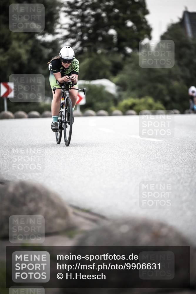 21.06.2026 - 29. Vierlanden-Triathlon H.Heesch http://msf.ph/oto/9906631 21.06.2026 10:25:01 Radfahren 42, 210, 253, 480, 577 meine-sportfotos.de