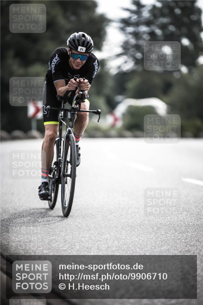 21.06.2026 - 29. Vierlanden-Triathlon H.Heesch http://msf.ph/oto/9906710 21.06.2026 09:20:55 Radfahren 21, 38, 57, 67, 82, 142 meine-sportfotos.de