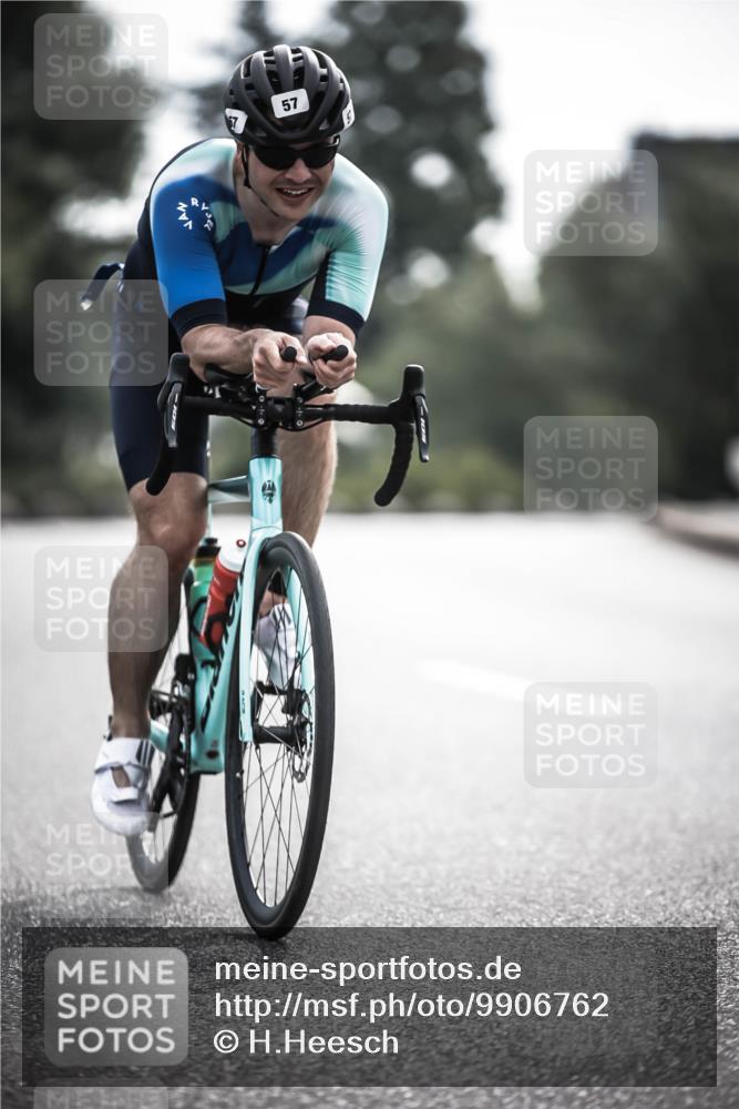 21.06.2026 - 29. Vierlanden-Triathlon H.Heesch http://msf.ph/oto/9906762 21.06.2026 09:20:57 Radfahren 21, 38, 57, 67, 82, 109, 142 meine-sportfotos.de