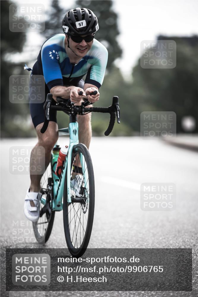 21.06.2026 - 29. Vierlanden-Triathlon H.Heesch http://msf.ph/oto/9906765 21.06.2026 09:20:57 Radfahren 21, 38, 57, 67, 82, 109, 142 meine-sportfotos.de