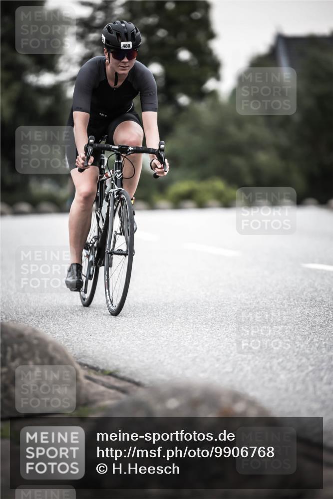 21.06.2026 - 29. Vierlanden-Triathlon H.Heesch http://msf.ph/oto/9906768 21.06.2026 10:25:04 Radfahren 42, 210, 253, 480, 577 meine-sportfotos.de
