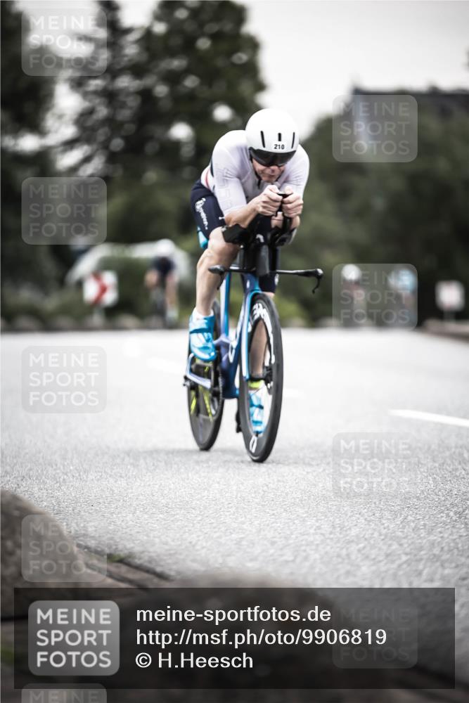 21.06.2026 - 29. Vierlanden-Triathlon H.Heesch http://msf.ph/oto/9906819 21.06.2026 10:25:08 Radfahren 42, 76, 77, 98, 107, 210 meine-sportfotos.de