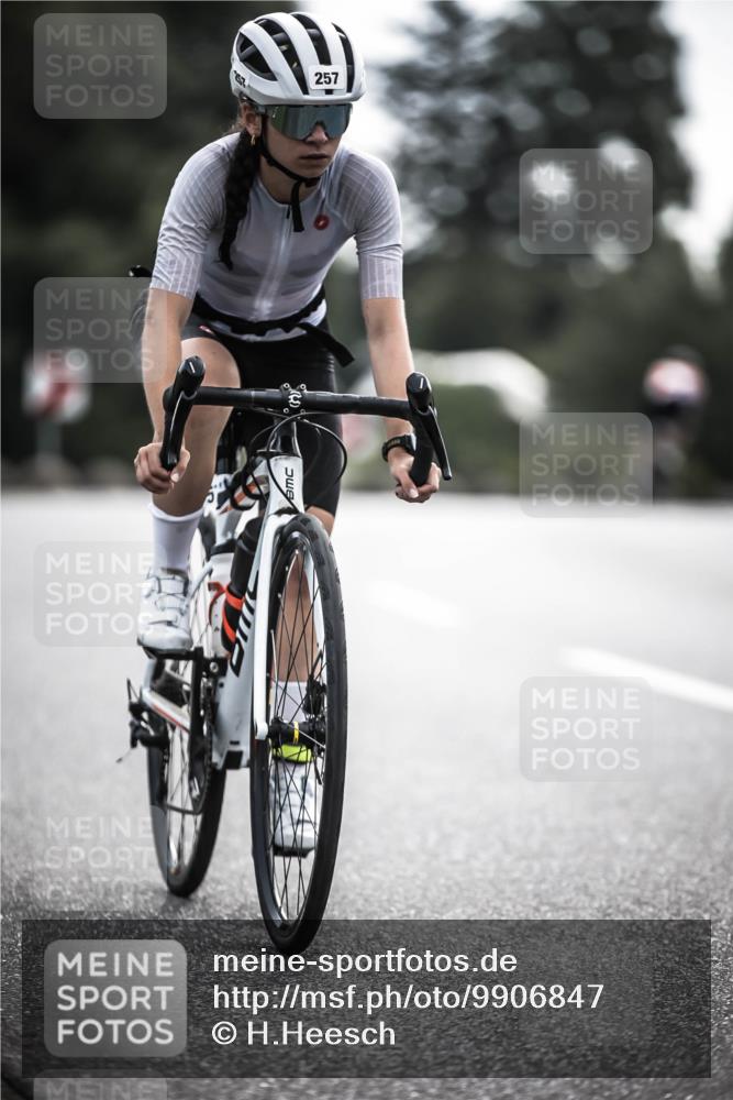 21.06.2026 - 29. Vierlanden-Triathlon H.Heesch http://msf.ph/oto/9906847 21.06.2026 09:21:12 Radfahren 13, 88, 257 meine-sportfotos.de