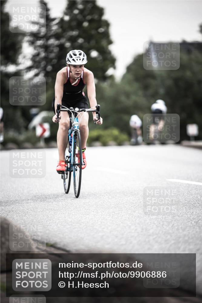 21.06.2026 - 29. Vierlanden-Triathlon H.Heesch http://msf.ph/oto/9906886 21.06.2026 10:25:18 Radfahren 76, 77, 98, 107, 168, 506, 521, 602 meine-sportfotos.de