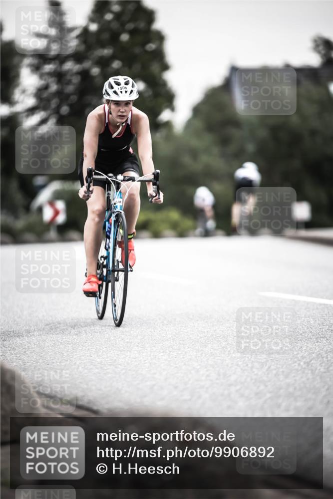21.06.2026 - 29. Vierlanden-Triathlon H.Heesch http://msf.ph/oto/9906892 21.06.2026 10:25:18 Radfahren 76, 77, 98, 107, 168, 506, 521, 602 meine-sportfotos.de