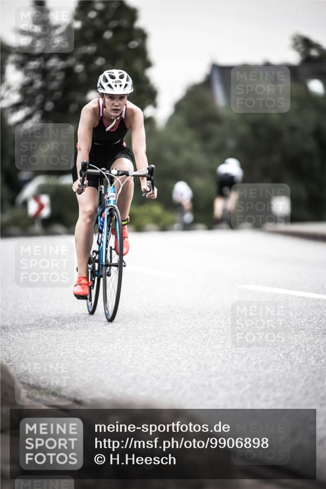21.06.2026 - 29. Vierlanden-Triathlon H.Heesch http://msf.ph/oto/9906898 21.06.2026 10:25:18 Radfahren 76, 77, 98, 107, 168, 506, 521, 602 meine-sportfotos.de