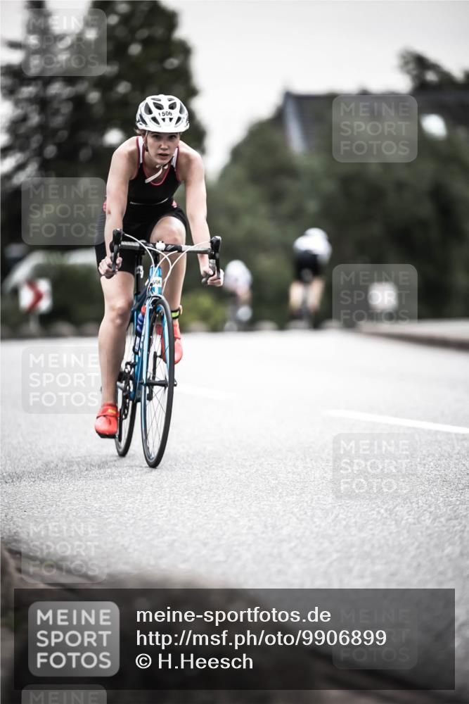 21.06.2026 - 29. Vierlanden-Triathlon H.Heesch http://msf.ph/oto/9906899 21.06.2026 10:25:18 Radfahren 76, 77, 98, 107, 168, 506, 521, 602 meine-sportfotos.de