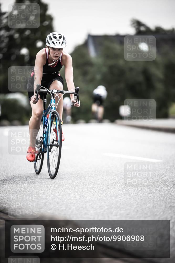 21.06.2026 - 29. Vierlanden-Triathlon H.Heesch http://msf.ph/oto/9906908 21.06.2026 10:25:18 Radfahren 76, 77, 98, 107, 168, 506, 521, 602 meine-sportfotos.de