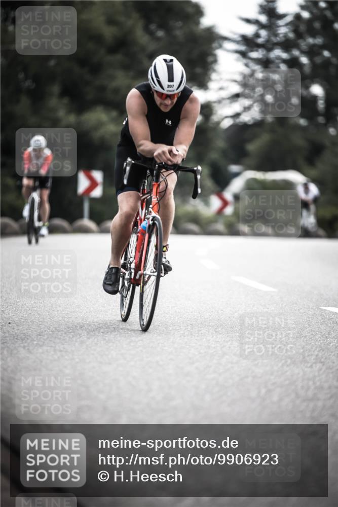 21.06.2026 - 29. Vierlanden-Triathlon H.Heesch http://msf.ph/oto/9906923 21.06.2026 09:21:25 Radfahren 136, 141, 164, 207, 239, 272 meine-sportfotos.de