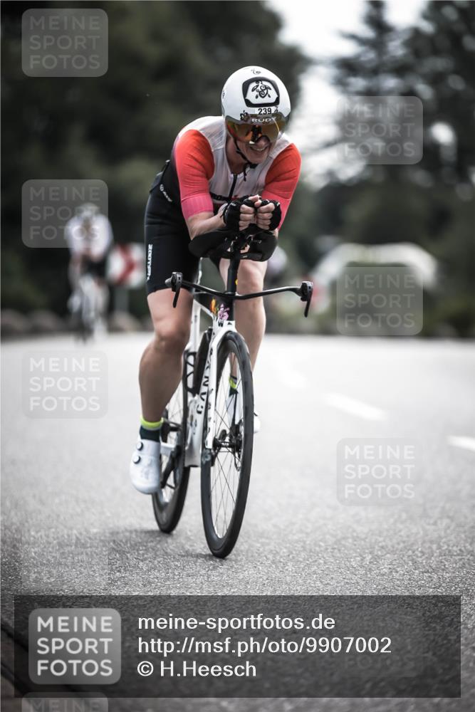 21.06.2026 - 29. Vierlanden-Triathlon H.Heesch http://msf.ph/oto/9907002 21.06.2026 09:21:29 Radfahren 164, 193, 207, 239 meine-sportfotos.de
