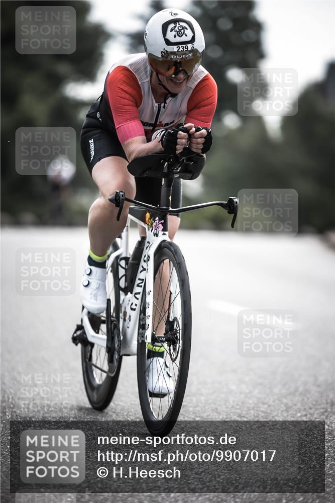 21.06.2026 - 29. Vierlanden-Triathlon H.Heesch http://msf.ph/oto/9907017 21.06.2026 09:21:29 Radfahren 164, 193, 207, 239 meine-sportfotos.de