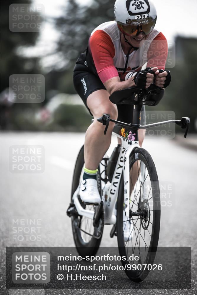 21.06.2026 - 29. Vierlanden-Triathlon H.Heesch http://msf.ph/oto/9907026 21.06.2026 09:21:29 Radfahren 164, 193, 207, 239 meine-sportfotos.de