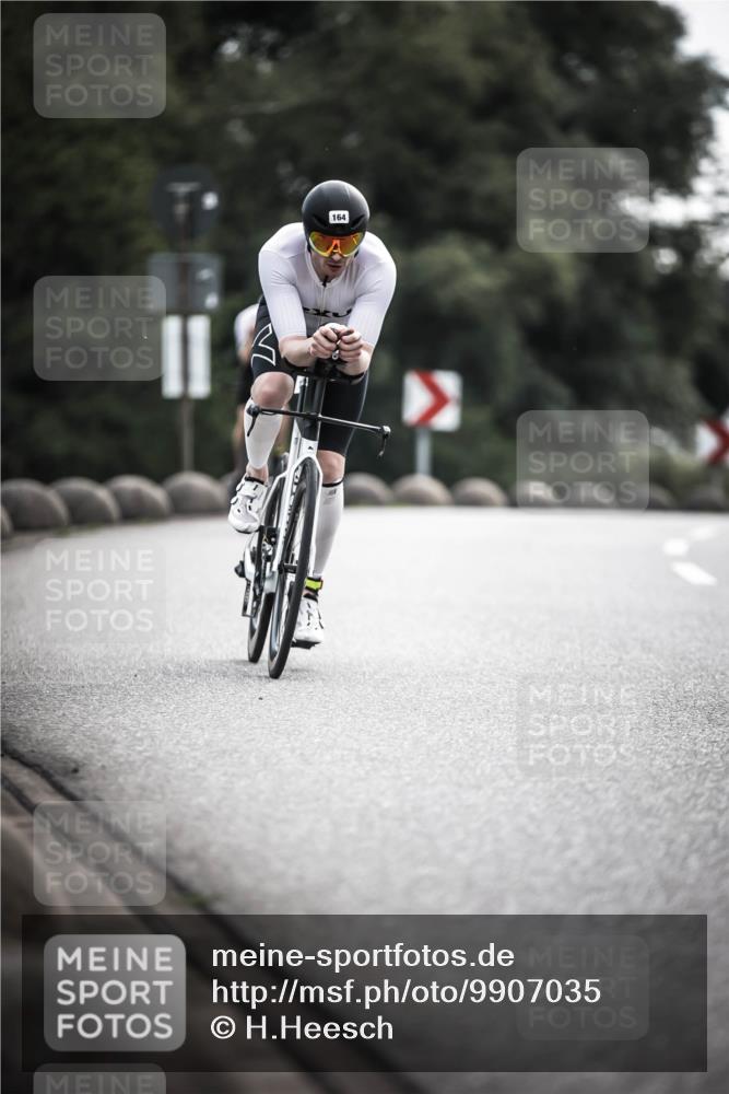 21.06.2026 - 29. Vierlanden-Triathlon H.Heesch http://msf.ph/oto/9907035 21.06.2026 09:21:31 Radfahren 164, 193, 239 meine-sportfotos.de