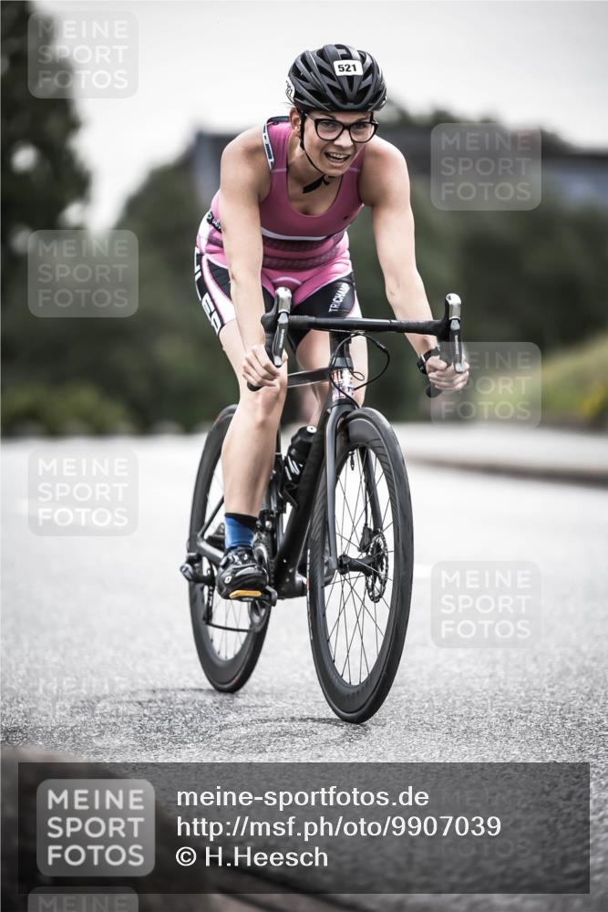 21.06.2026 - 29. Vierlanden-Triathlon H.Heesch http://msf.ph/oto/9907039 21.06.2026 10:25:21 Radfahren 168, 506, 521, 602 meine-sportfotos.de