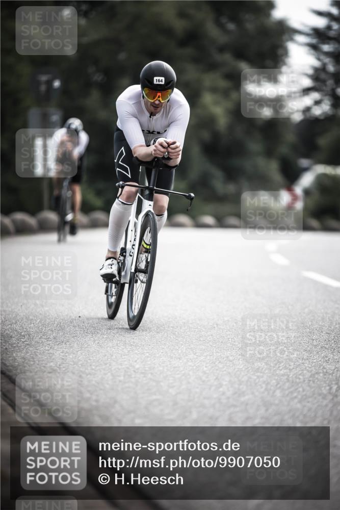21.06.2026 - 29. Vierlanden-Triathlon H.Heesch http://msf.ph/oto/9907050 21.06.2026 09:21:31 Radfahren 164, 193, 239 meine-sportfotos.de