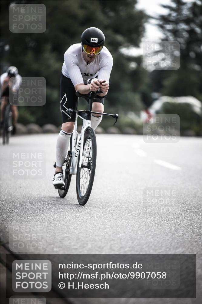 21.06.2026 - 29. Vierlanden-Triathlon H.Heesch http://msf.ph/oto/9907058 21.06.2026 09:21:31 Radfahren 164, 193, 239 meine-sportfotos.de