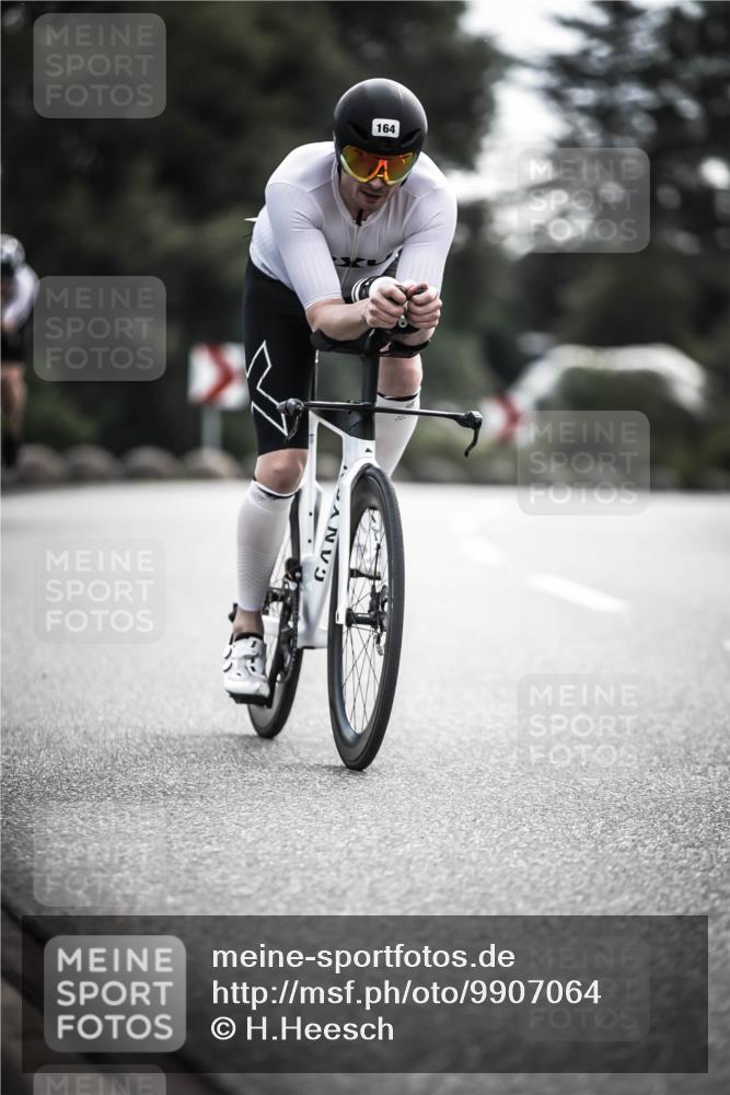21.06.2026 - 29. Vierlanden-Triathlon H.Heesch http://msf.ph/oto/9907064 21.06.2026 09:21:32 Radfahren 164, 193, 239 meine-sportfotos.de
