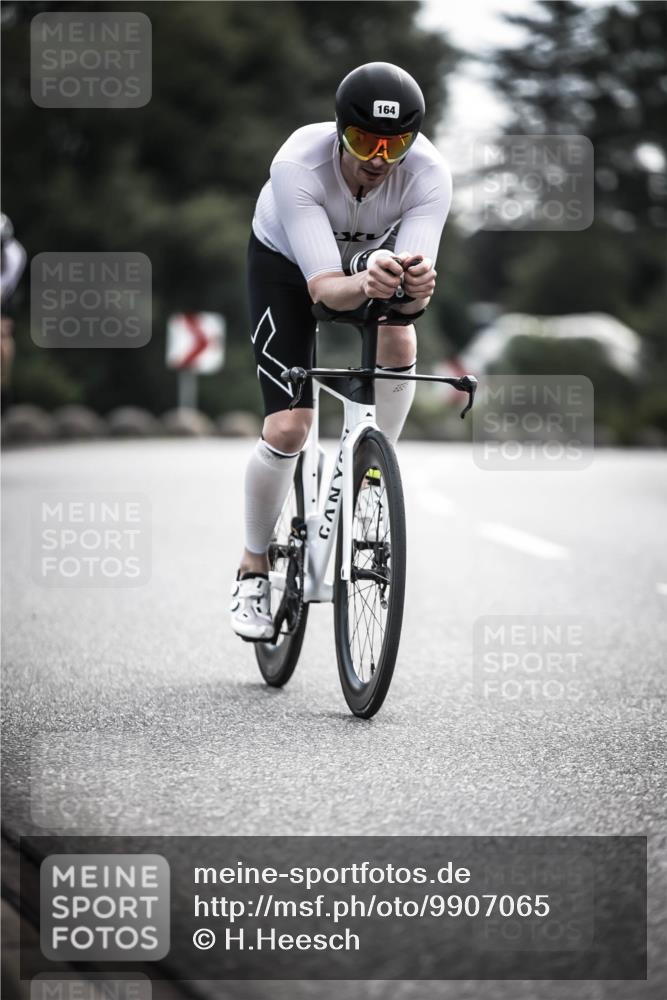 21.06.2026 - 29. Vierlanden-Triathlon H.Heesch http://msf.ph/oto/9907065 21.06.2026 09:21:32 Radfahren 164, 193, 239 meine-sportfotos.de
