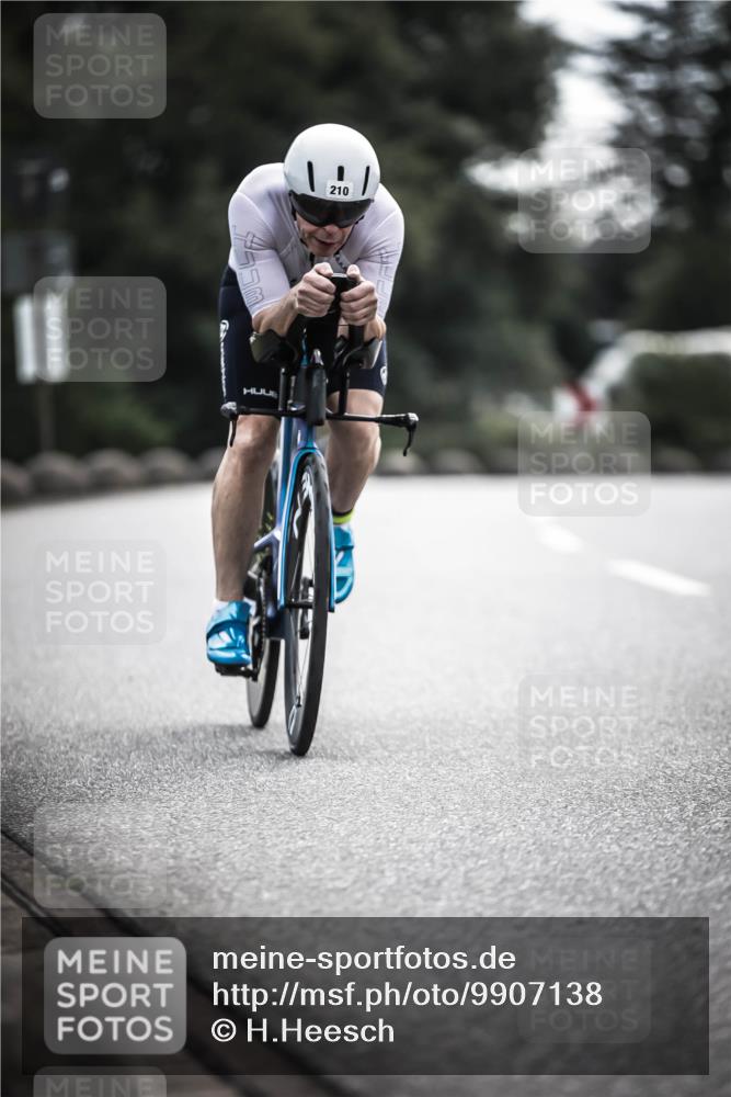 21.06.2026 - 29. Vierlanden-Triathlon H.Heesch http://msf.ph/oto/9907138 21.06.2026 09:21:44 Radfahren 12, 210 meine-sportfotos.de