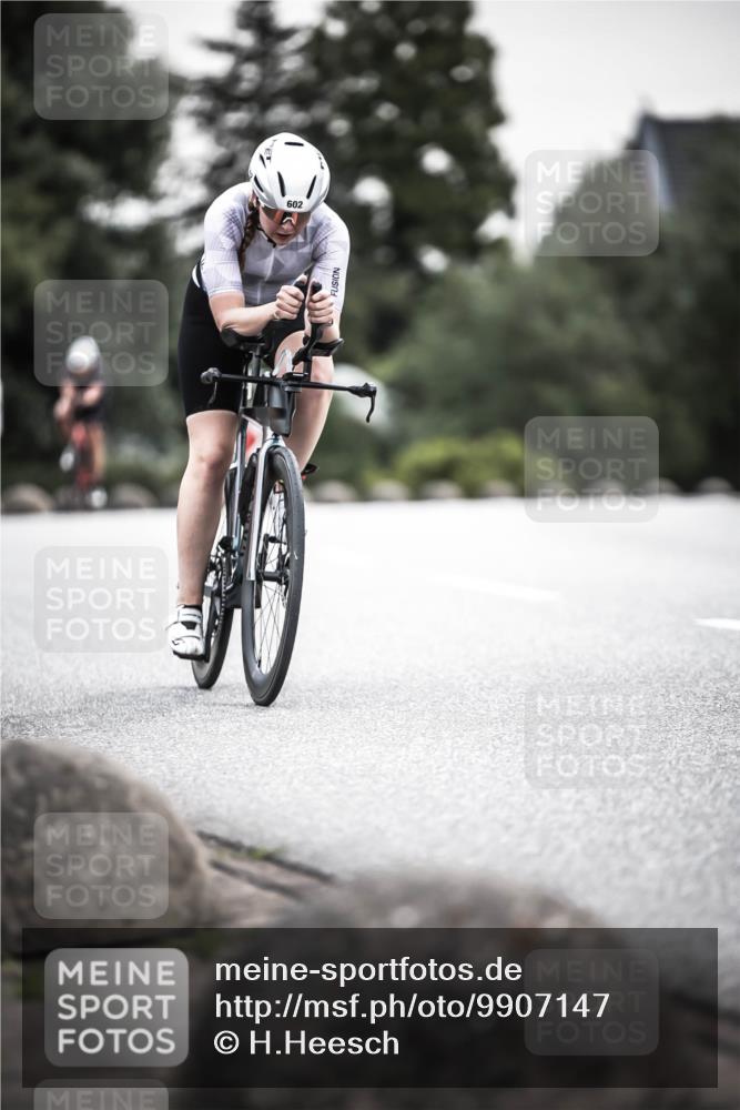 21.06.2026 - 29. Vierlanden-Triathlon H.Heesch http://msf.ph/oto/9907147 21.06.2026 10:25:25 Radfahren 168, 540, 602 meine-sportfotos.de