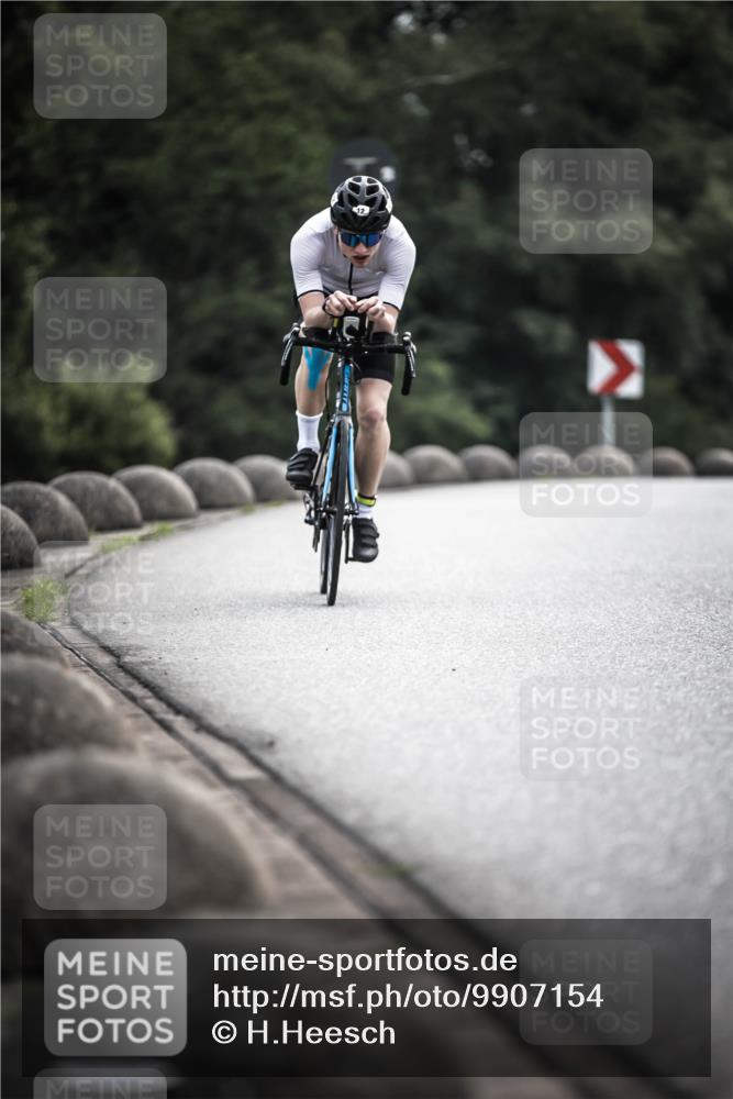 21.06.2026 - 29. Vierlanden-Triathlon H.Heesch http://msf.ph/oto/9907154 21.06.2026 09:21:47 Radfahren 12, 174, 210 meine-sportfotos.de