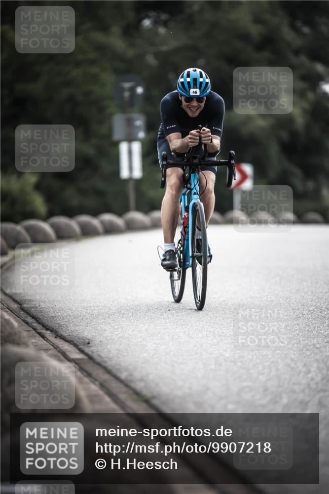 21.06.2026 - 29. Vierlanden-Triathlon H.Heesch http://msf.ph/oto/9907218 21.06.2026 09:21:57 Radfahren 46, 174, 186 meine-sportfotos.de